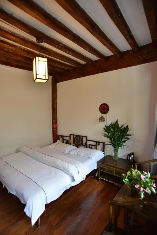 Lijiang Ancient Town International Youth Hostel Kamer foto